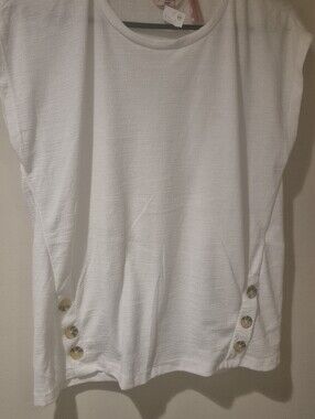 Brand New Whte Top
